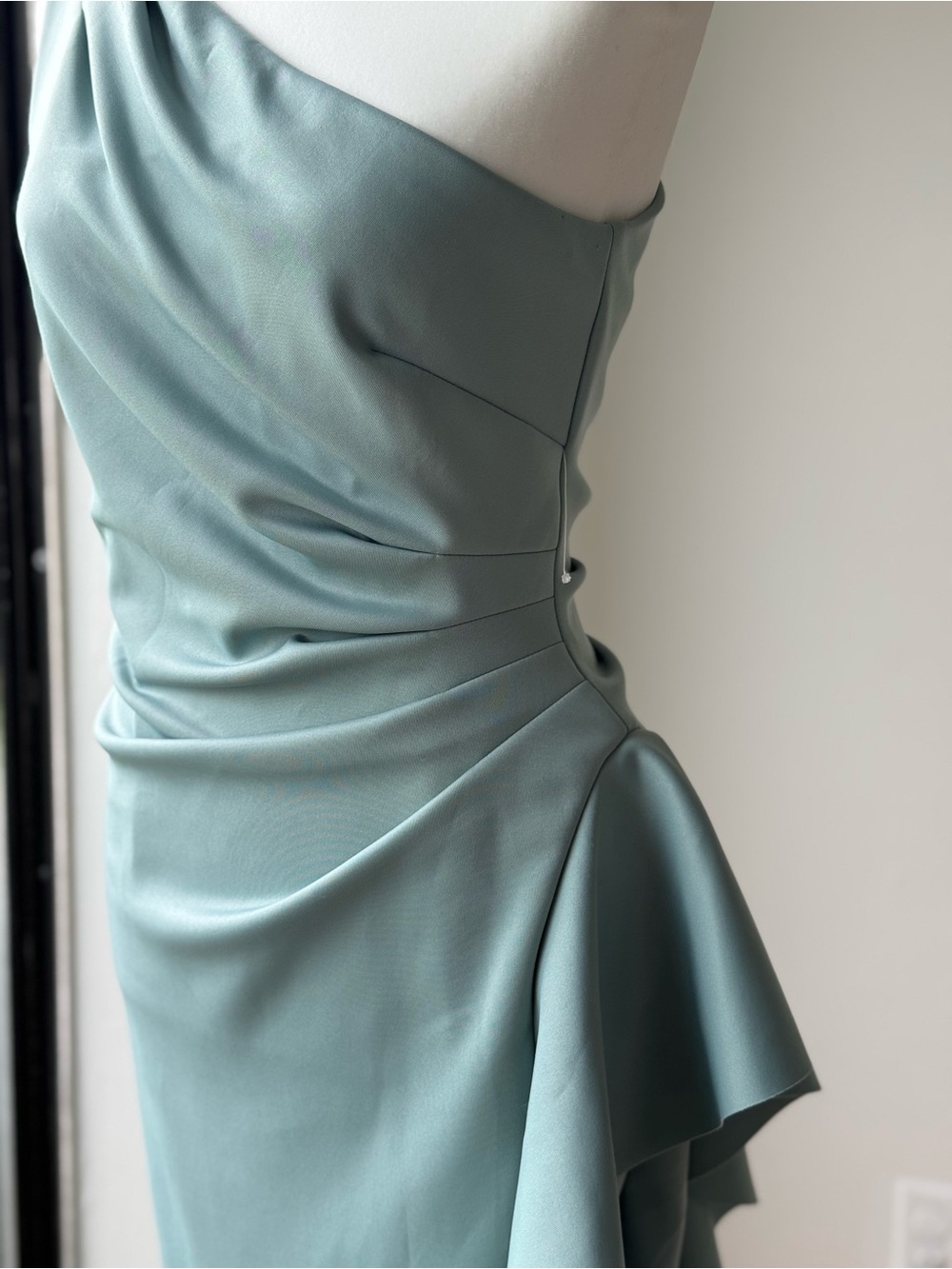 NWOT Xscape Flo Long Techno Scuba One Shoulder Ruffle Dress Size 6 - Picture 3 of 9